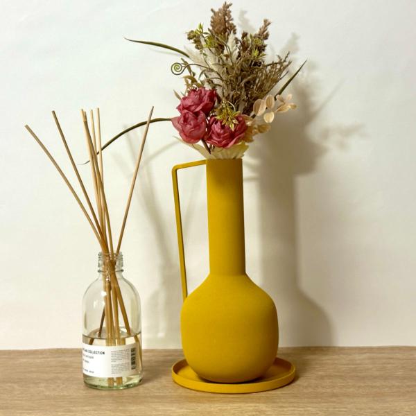 花瓶 フラワーベース ヴァレンテ カリノ ラージ マンゴー 鉄製 花びん 花器 ポット 一輪挿し 枝物 お弁当グッズのカラフルボックス 通販 Yahoo ショッピング