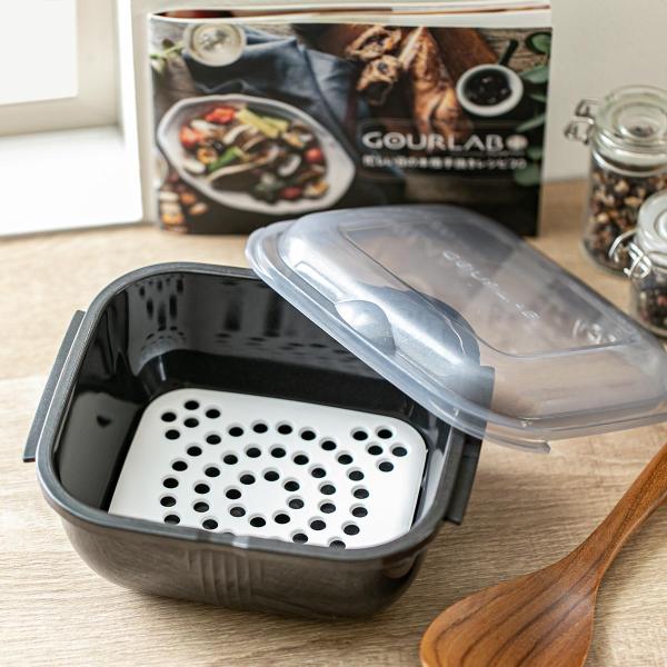 サイズ/ラージカプセル：約幅18.8×奥行16.7×高さ8.9cmマルチプレート：約幅13×奥行12×高さ1cm容量/ラージカプセル：1320ml内容量/1セット（ラージカプセル×1、マルチプレート、レシピブック）材質/本体：シンジオタクチ...