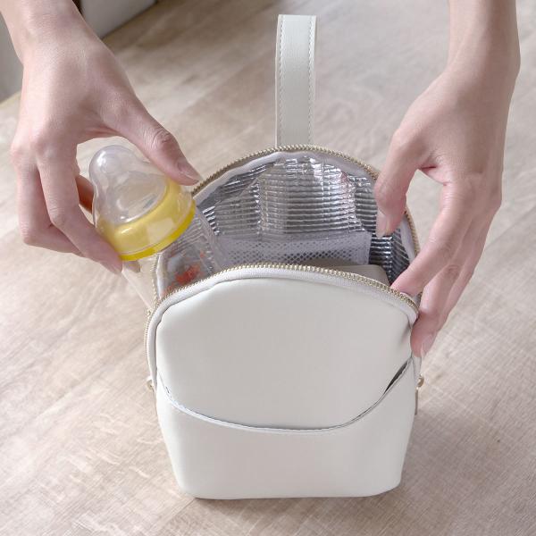 サイズ/約幅18×奥行9×高さ22cm重量/約155g内容量/1個材質/本体生地：合成皮革メッシュポケット：ポリエステルファスナー：銅(エレメント)、ポリエステル(テープ)、亜鉛合金(スライダー・引き手)ボタン：銅裏生地：PETアルミ蒸着+...