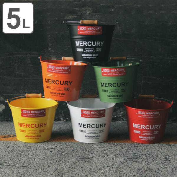 サイズ/約高さ18cm直径：約23cm容量/約5L内容量/1個材質/ブリキ種類/カーキ、マットブラック、オレンジ、レッド、ホワイト、イエロー生産国/中国製●ポップなカラー展開のブリキバケツです。●小ぶりなサイズ感で、ガーデン用品からガレージ...