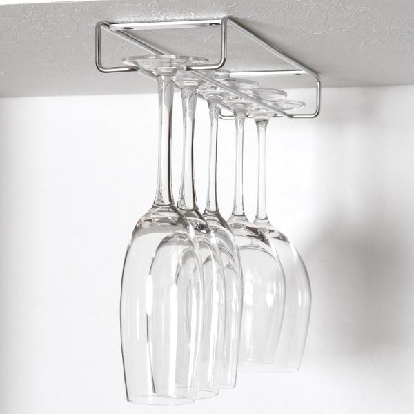 サイズ/約幅9.5×奥行30×高さ3.5cm※グラス掛け口：幅 約8.2cmまで重量/約200g内容量/1個材質/18-8ステンレス●戸棚下などに取り付けてスぺーズを有効活用できるワイングラスホルダーです。●レストランのバーカウンターのよう...