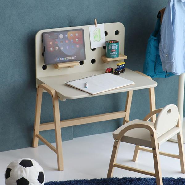 サイズ/約幅60×奥行41×高さ66.4cm重量/約5.6kg内容量/1台材質/有孔ボード：繊維板、天然木(ラバーウッド材)フレーム：天然木化粧合板(ラバーウッド材)棚板：天然木(ラバーウッド材)ラッカー塗装生産国/ベトナム製天板耐荷重/約...