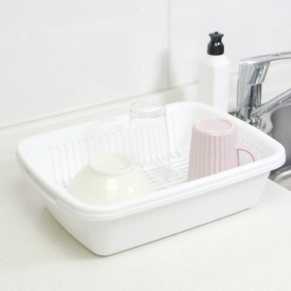 サイズ/約幅35×奥行25.5×高さ9.5cm重量/約427g容量/約1.7L内容量/1個材質/ポリプロピレン生産国/日本製耐熱温度/120度耐冷温度/-20度●無駄な装飾なくシンプルでキッチンに馴染みやすい水切りかごです。●食洗機をメイン...