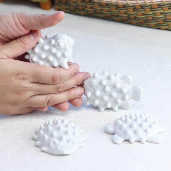 サイズ/ハリネズミ：約幅7.7×奥行6.5×高さ2.5cmカメ：約幅7.5×奥行1.7×高さ2.4cmヒツジ：約幅6.6×奥行1.7×高さ5cmマンボウ：約幅7.7×奥行2.1×高さ5.5cm重量/ハリネズミ：約69gカメ：約61gヒツジ：...