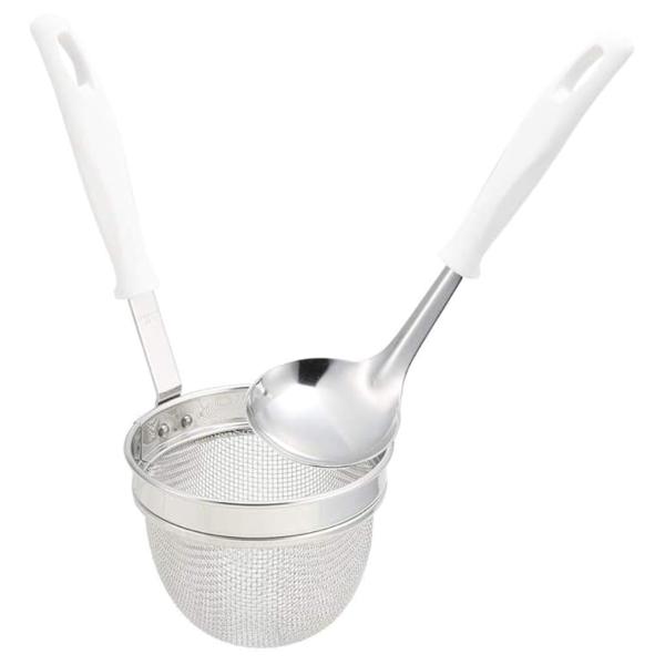 サイズ/内容量/1個●味噌溶かしや、だし取りに便利な味噌こしセットです。●味噌を溶かしてすくえるミニサイズのお玉付きです。●こし器には鍋の縁に引っ掛けられるストッパー付きで、鍋の中に滑り込むのを防ぎます。●横倒しになりにくく、安定して使えま...