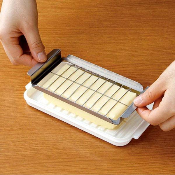 サイズ/約幅19×奥行10.7×高さ4.3cmバターナイフ：約長さ12.9cm内容量/本体：1個、バターナイフ：1本材質/蓋：AS樹脂本体：ポリプロピレンバターカッター・バターナイフ：ステンレス鋼生産国/日本製●カットしてそのまま保存バター...