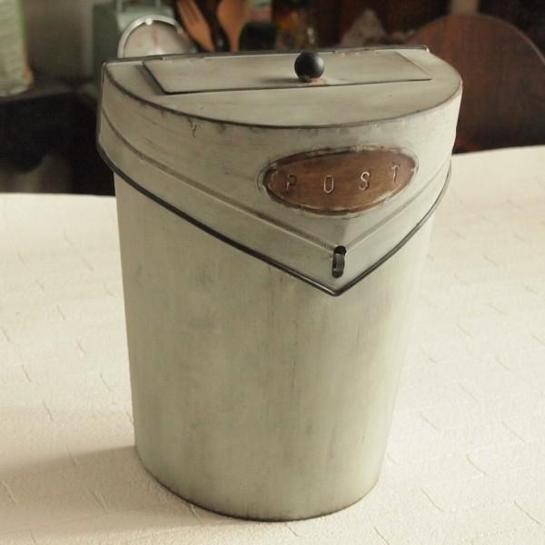 郵便ポスト おしゃれ 壁掛けブリキ郵便受け メールボックス ラウンドハーフ Wh 108 雑貨屋カンフィ 通販 Yahoo ショッピング