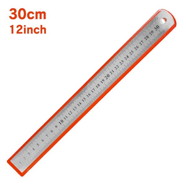 用途：ソーイング・手芸・レザークラフト・DIY・事務作業など日常便利にお使いいただける金属定規。両端にメモリがあり図りやすい定規です。片面は センチ、反対の面はインチを計測できます。カッターの使用にも適していますご家庭、学校、事務所等での使...