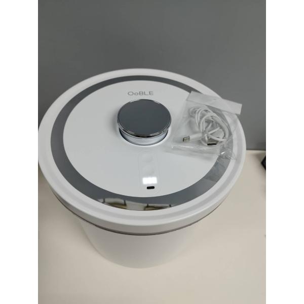 OoBLE white 米びつ　真空保存容器13L OoBLE 真空保存容器 13L(お米10kg)/ホワイト : 中古パソコンショップNS