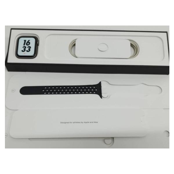 Apple Watch Nike Series 6/GPS/44mm/A2292/スペースグレイ/アップルウォッチ/純正バンド/本体〈MG173J/A〉バッテリー64％