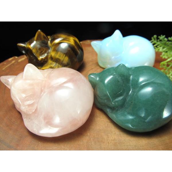 選べる4種 眠り猫 天然石置物 重さ70g-80g前後 癒しの眠り猫 愛おしい