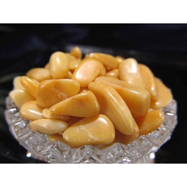 ■サイズ・重さなど：約200g 粒の大きさ約5mm-15mm■産地・原産国：メキシコ産■名称など：アラゴナイト■商品説明：アラゴナイト さざれ限定入荷！天然石ブレスを作る際に出る原石のかけらを利用して作られたさざれ石です！主にさざれはブレス...