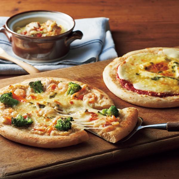 北海道産鶏肉とチーズをトッピングしたチキンドリアとたっぷりのチーズを使用したマルゲリータピザ、えびやかにをトッピングしたシーフードピザとミックスピザをセットにしました。■仕様： ・内容量：チキンドリア 110g×2、マルゲリータピザ 220...