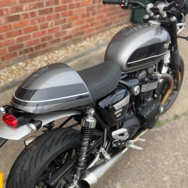 TRIUMPH トライアンフ SPEED TWIN スピードツイン 19- シングル TRIUMPH トライアンフ SPEED TWIN スピードツイン 19- シングル