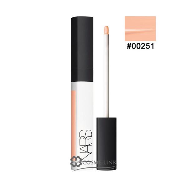 コンシーラー#00251：Light6ml目の下のクマやシミ、色素沈着を補色効果で中和しカバーするカラーコレクター。 赤みを帯びたピグメントが、クマやシミの紫、青みがかった部分を中和し、光の効果で補正します。マイクロパウダーが小さなシワやシ...