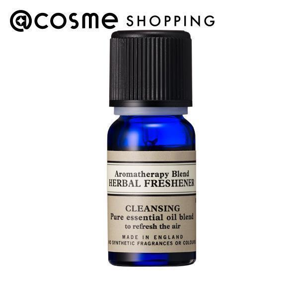 加湿器や空気清浄器をフル活用していても、気になるお部屋の空気。レモングラスやタイムなどクリアな香りが、一気にフレッシュな空間にチェンジ。リビングや寝室、玄関にもおすすめです。マスクに一滴つけても。厳選した植物を丁寧に抽出したオーガニック10...