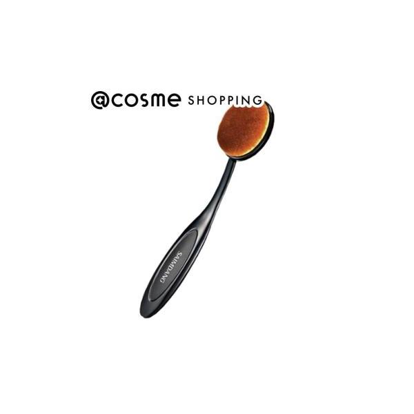 なめらかな肌触りの濃密極細毛が、肌の凹凸にフィットし、メイクムラになりやすい毛穴やシワも均一で滑らかな肌に演出。メイクアップ・ケアグッズ ＞ ブラシ・チップ ＞ チーク・フェイスブラシ