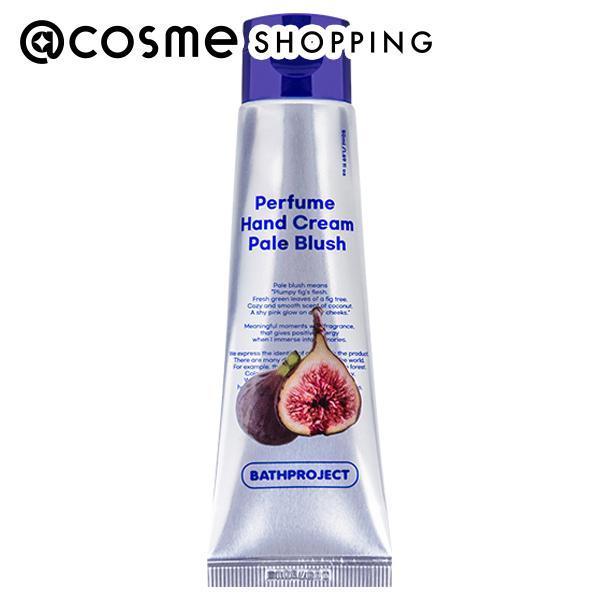 シアバター40,000ppmを配合した高保湿ハンドクリームに、香り豊かなパフュームの融合。べたつかずしっとり感が長持ちするテクスチャー。練香水をしても使えるほんのりと5時間香りが持続！ムスクベースにフィグやココナッツのスウィートな香り。ボデ...