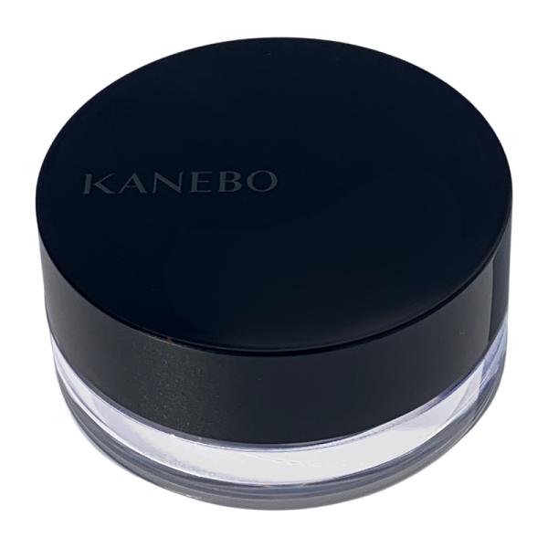 ブランド：KANEBO カネボウ商品名：スムースフェザリー パウダー専用ケース内容量：1個生産国：日本種類：コンパクトケース商品説明：カネボウ スムースフェザリー パウダー専用ケース(パフ付)です。メーカー：カネボウ画像については実際のカラ...