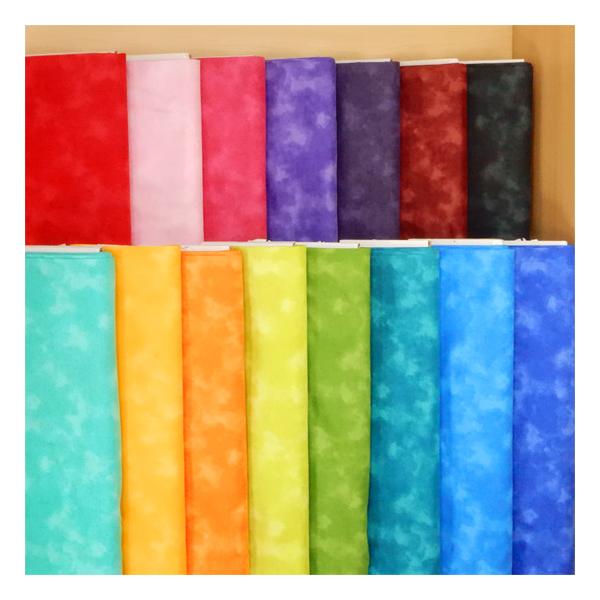 バッグなどの袋物、雑貨、ハワイアンキルト、インテリアなどにオススメのムラ染めの生地です。発色の良い人気色を揃えました。針通りが良く、すいすい縫えますので、パッチワークやハワイアンキルトにお使いください。ハワイアンキルトやパッチワークはもちろ...