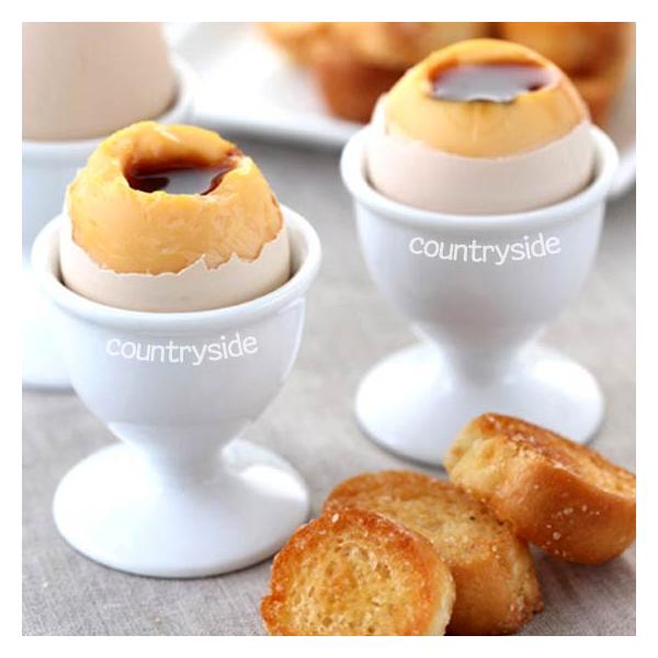 テレビ番組でも話題沸騰！超人気の卵スイーツとラスクのセット。割らずに中身だけを攪拌（かくはん）し低温加熱法でプリン状にした、添加物を一切使わない卵のスイーツです。贈り物にどうぞ！※召し上がり方：冷蔵庫で冷しておいて、生卵を割るように半分に割...