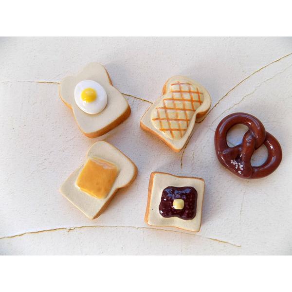 ネコポス対応可 パンの箸置き モーニングトースト イホシロ窯 美濃焼 日本製 カトラリースタンド 陶器製 ミニチュア かわいい 結婚祝い 誕生日 Tby 可愛いギフト 雑貨 Cozymom 通販 Yahoo ショッピング