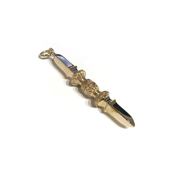 プレミアム 密教法具 独鈷杵 ゴールド ラージ チャーム人気の独鈷杵にラージサイズが登場です♪迫力のボリュームでチャームとしてはインパクト抜群！！空海が伝えた密教法具、著名な作家などファンも多い法具です。魔を滅し、幸福を齎すパワーがあると言...