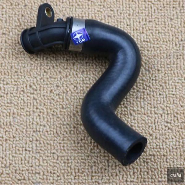 並行輸入品 30713530 LR001442 ランド??ローバー フリーランダー2 3.2用 エンジンクーラントバイパスオイルクーラーアッパーホースパーツ 部