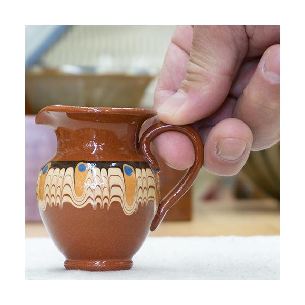 サイズ：7.5×口径5.5×高さ7ｃｍ容　量：80cc重　量：90ｇ産　地：トロヤンYouTubeでスリップウエァーの絵付けを。https://youtu.be/jevZZmUo0mo?si=S637Au7LE6ewD0fr容量80ccの小...