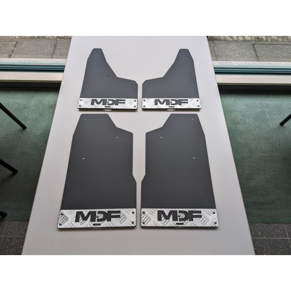 MDF】デリカD:5 オリジナルマッドフラップ（ブラック×シルバー