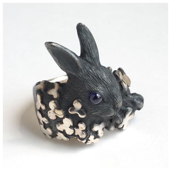 DECOvienya(デコヴィーニャ) ウサギとクローバー リング ブラック