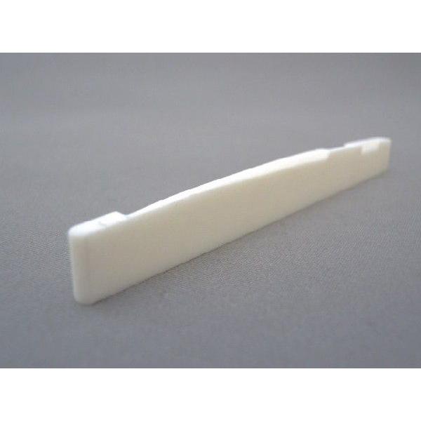 牛骨素材シェイプドサドル (整形サドル) 厚み3.0x高さ9.0x 幅75ミリ