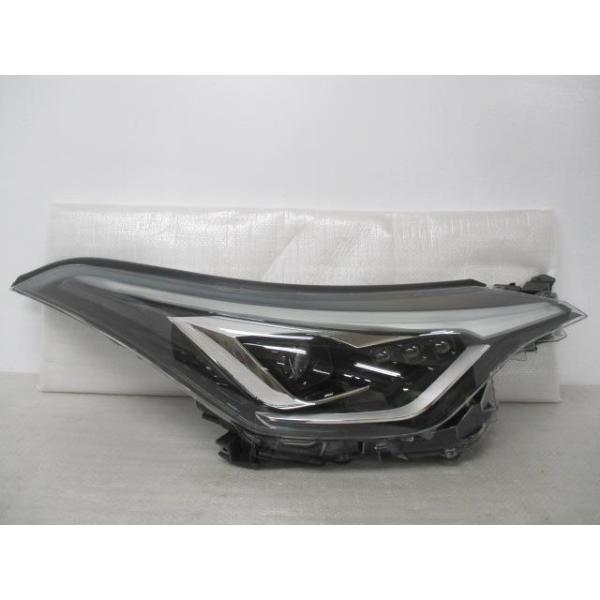 CHRヘッドライト 81145-10B10 C-HR C−HR 3BA-NGX10 右ヘッドランプ 81145-10A90 Bi-Beam LED