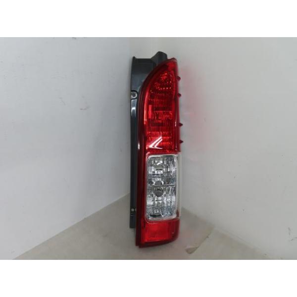 ハイエース CBF-TRH200V 右テールランプ 81551-26441 363592