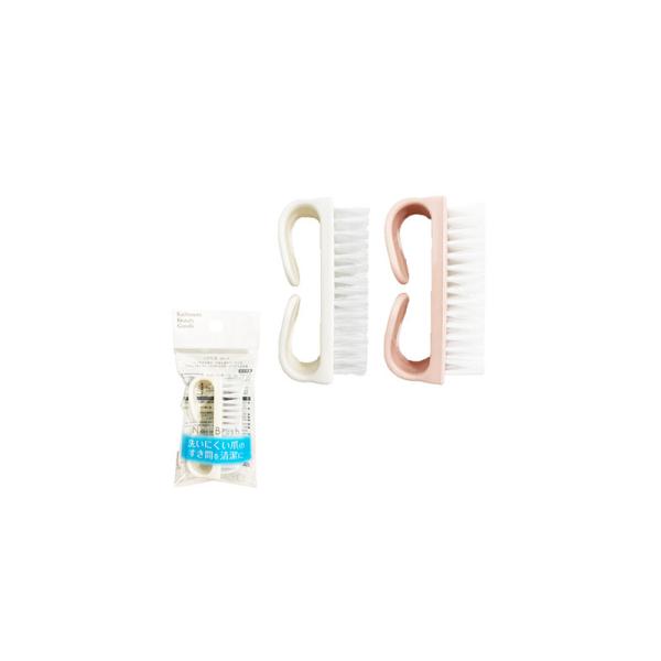 ○爪ブラシです。〇硬めのブラシで、洗いにくい爪の間や、指先の汚れをしっかり落とします。〇マニキュアを塗る前や、日常のお手入れの際にお使いいただけます。■外寸サイズ（約）：８３×２５×４６ｍｍ■ブラシ部分のサイズ（約）：７３×２０×１５ｍｍ■...