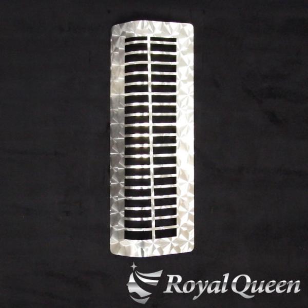 新型 17 クオン パーフェクトクオン エアクリーナーダクト ウロコ柄