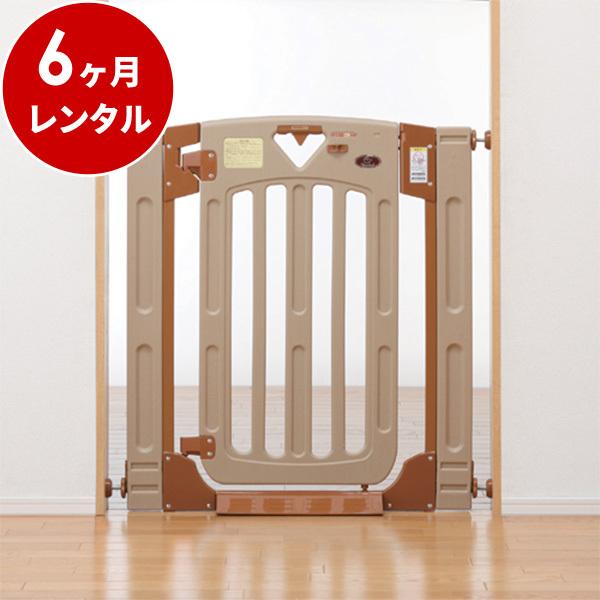 お家の中の危険から大切な赤ちゃんをしっかりガード。ヒンジがより強固になりより安全になりました。小さな部品を使っていないので誤飲も防ぎます。◎前後どちらでも開閉できる両開きドア。９０度で、扉を開けっ放しにできる扉開放機能付き◎幅木の段差に邪魔...