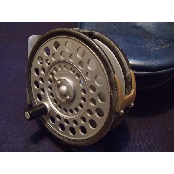 オールドフライリール ハーディー Lrhライトウェイト ヘビーuラインガード ケース付き Buyee Buyee 日本の通販商品 オークションの代理入札 代理購入