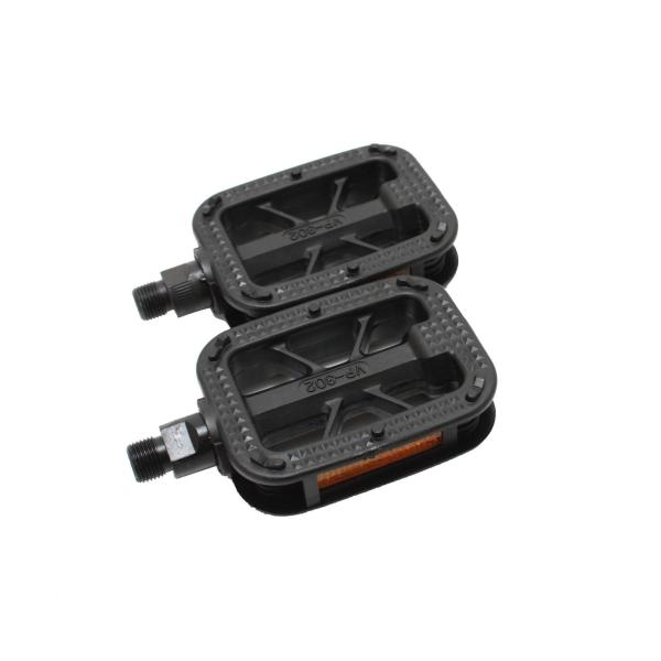 一般車用の取付けペダル。20〜28型の一般車に最適。夜間走行に安心なリフレクター付き。※ペダルには、右(R)・左(L)がありますので、取り付けの際にご確認ください。※デザイン・仕様などは予告なく変更・改良することがありますので、予めご了承く...