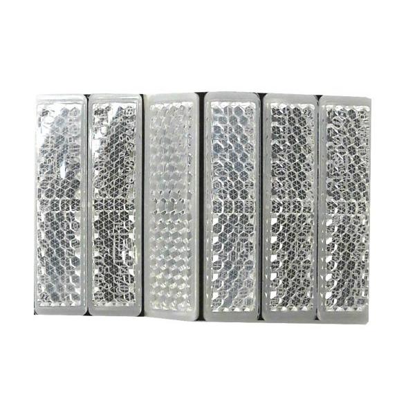 夜間の安全対策に用途多彩な反射板です。両面テープ取付けで色々な所へ貼れます。●高輝度反射素材使用※デザイン・仕様などは予告なく変更・改良することがありますので、予めご了承ください。