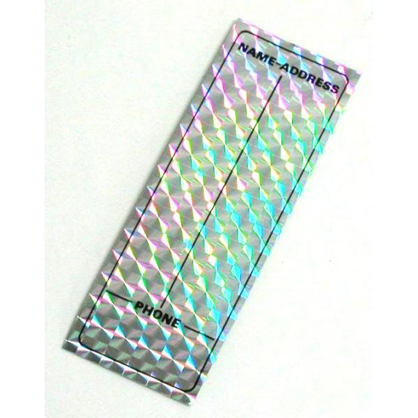 特徴:光で反射する安全ネームシール！