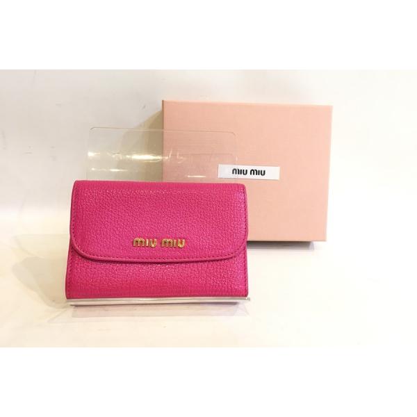 ぜいたく Miumiu ロゴ ざたなもめ