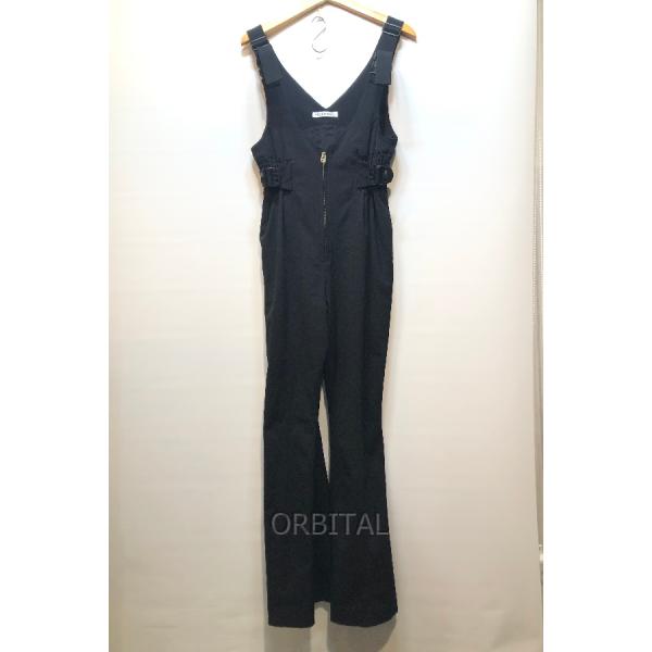 AKIKOAOKI（アキコアオキ） 経堂) AKIKO AOKI Skiing in town