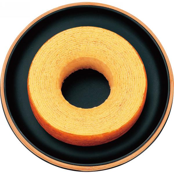 本商品は包装、熨斗は未対応です。受注後、出荷予定日をご連絡させていただきます。■商品について:バウムクーヘン（北海道産生乳１００％の生クリーム使用）（１４．３Φｃｍ）×１■説明：生クリームをふくんで、ふんわりしっとり焼き上げたバウムクーヘン...