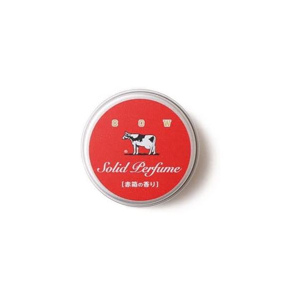 牛乳石鹸共進社の定番商品「カウブランド 赤箱」から生まれた、ふわっと香る、やすらぐ赤箱の香りの練り香水。手首の内側や耳の後ろに付けて、やわらかい香りをお楽しみください。