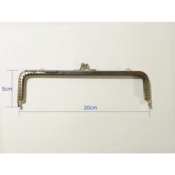 [Release date: October 13, 2022]口金サイズ：約幅20cm×深さ5cmカラー：シルバー素材：合金