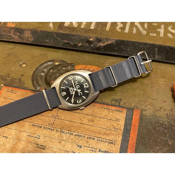 M.R.M.W. モントルロロイ ミリタリーウォッチ ロイヤルアーミー W-10