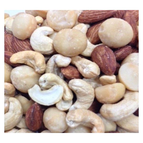 **現在素焼きカシュナッツの割れが多く入っています。ご了承ください**●贅沢なナッツをミックスに致しました。人気の塩なしナッツ３種類です。配合比率は誤差が生じることをお許しください。原材料アーモンド(アメリカ　)カシュナッツ(インド　ベトナ...