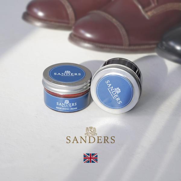■革靴を知り尽くした、SANDERSだからできるシューケアを自宅で。英国の老舗革靴ブランド・SANDERS（サンダース）が、自社の靴を理想的な状態で長く履くために開発した乳化性クリーム。微細な色素とロウ分を配合し、優れた補色力と革本来の風合...