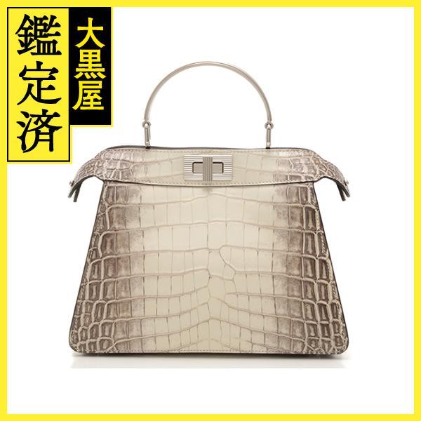 FENDI（フェンディ） ピーカブー アイシーユースモール ホワイト